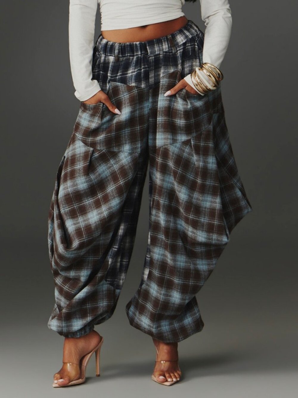 Brown & Blue Plaid Women's Loose Fit Pocketed Jogger Pants